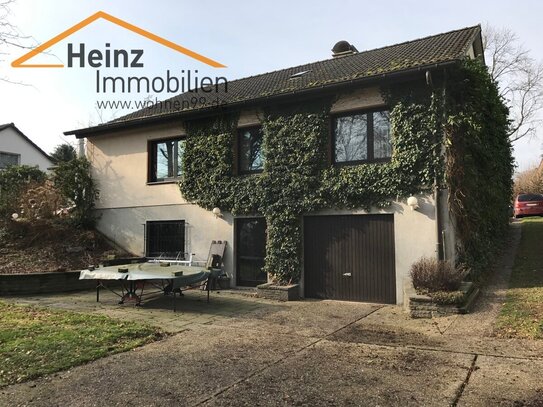 Bungalow als Zweifamilienhaus in ruhiger Lage von Odenthal Hahnenberg für Handwerker und Gartenliebhaber!!!