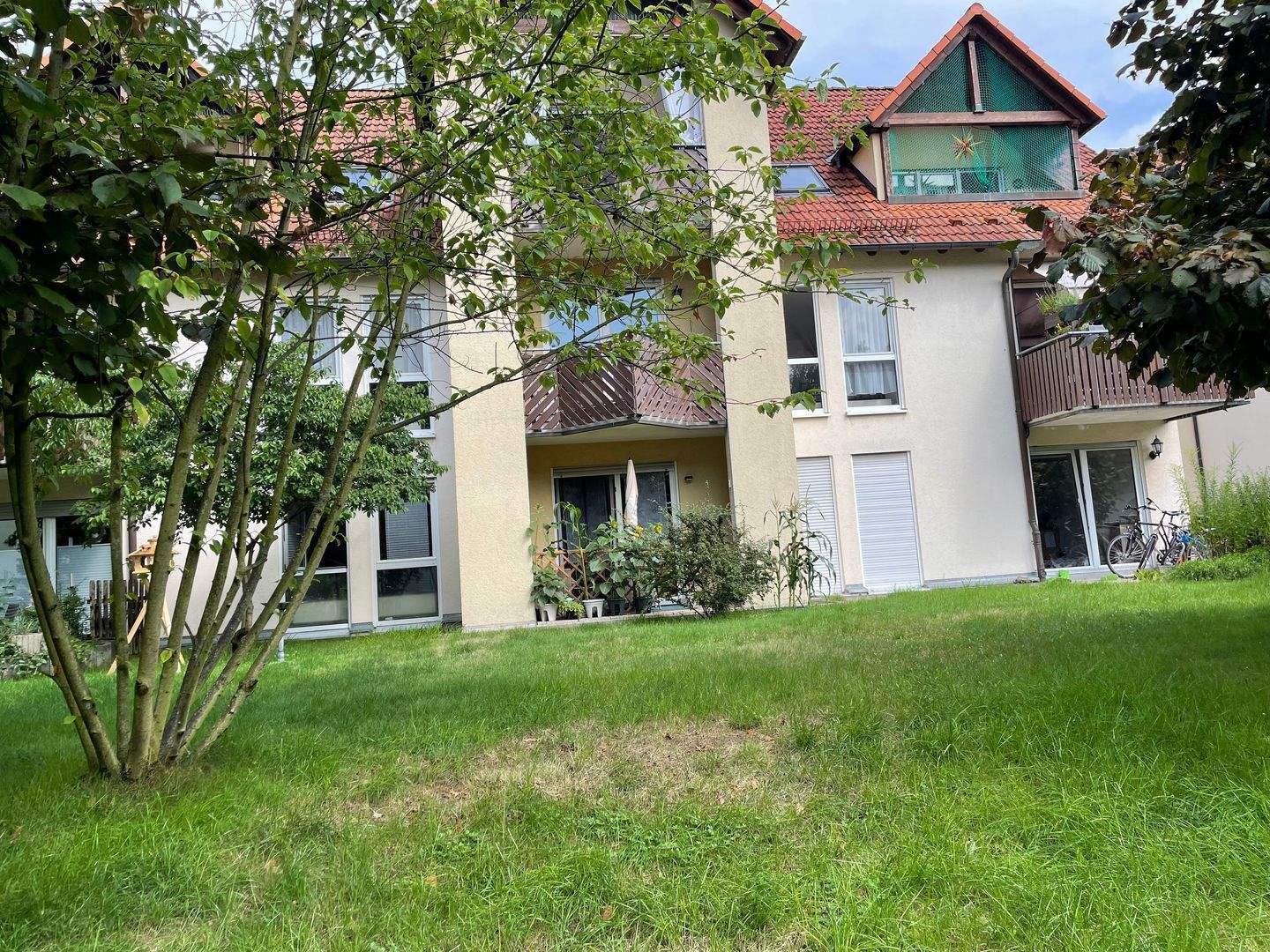 Moderne 2-Zimmer-Wohnung mit Terrasse und TG-Stellplatz in Dresden Weißig