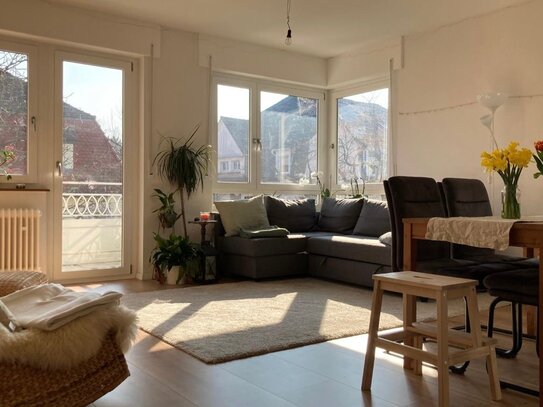 Moderne 2,5-Zimmer-Wohnung im Musikerviertel mit Balkon und Einzelgarage