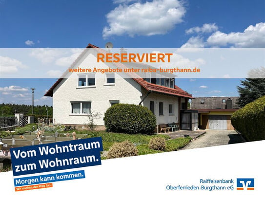 RESERVIERT !!! Solides Zweifamilienhaus mit großem Garten in Ezelsdorf