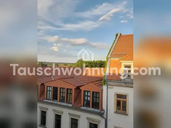 [TAUSCHWOHNUNG] Biete helle 2-Raum Dachwohnung, Suche 3-Raum Whg(Neustadt)