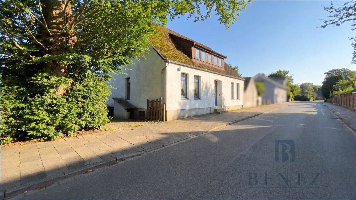 Real Estate Title Image Background
