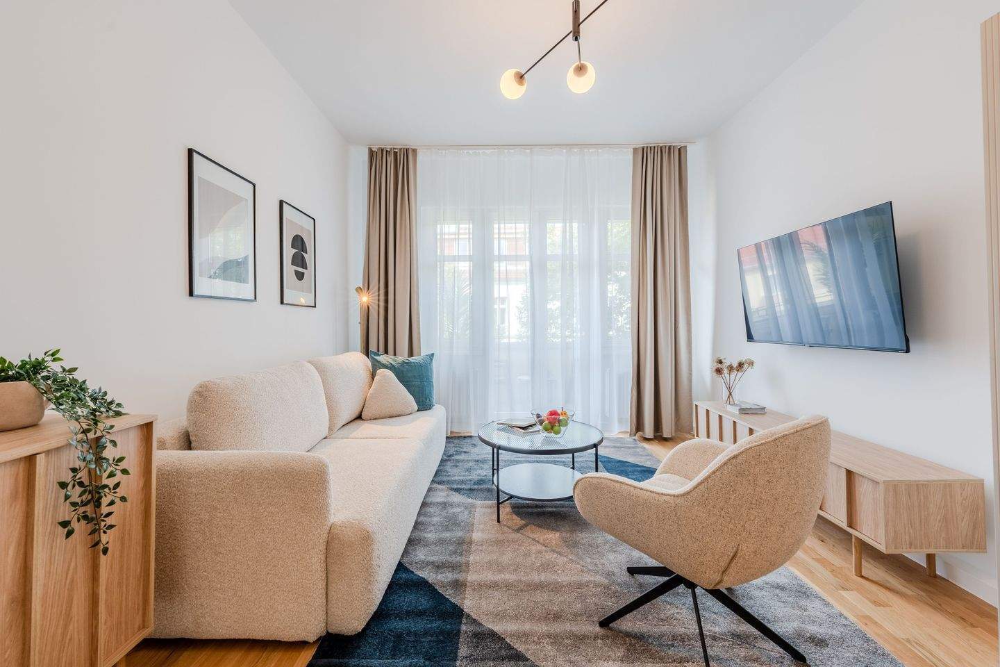 Modern gestaltete und möblierte 2-Zimmer-Wohnungin Neukölln - Photo 1