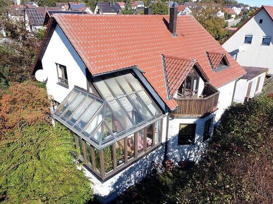 eingewachsenes großzügiges Gartgengrundstück - bebaut mit einem 1-Fam.-Wohnhaus