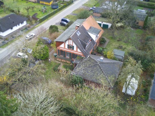 Ländliches Wohnen im stilvollen Doppelhaus