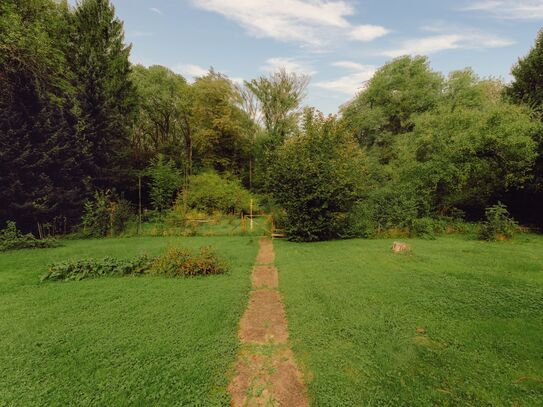 Attraktives Baugrundstück im Hinterland