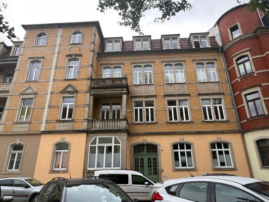 Attraktive 2- Zimmer Wohnung mit Einbauküche und Balkon in Pirna