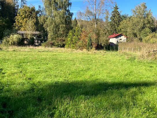 Großes Grundstück mit kleinem Haus in Wochendhausgebiet in Laubach Gonterskirchen