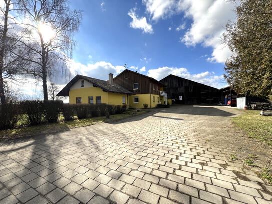 Idyllischer Reiterhof mit großzügigem Landhaus und großem Grundstücksareal in bevorzugter, ruhiger Panoramalage