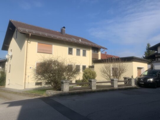 Schönes Zweifamilienhaus mit Potential in Ruhmannsfelden!!!