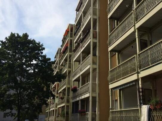 Mit dem Aufzug in die 6. Etage!