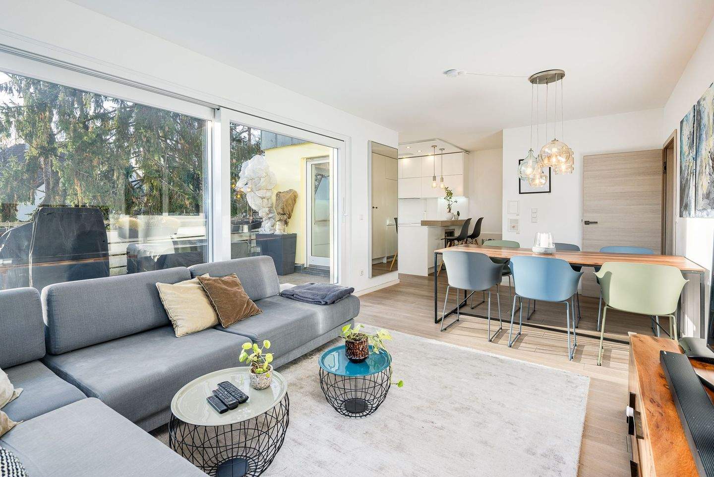 Ready to live! Voll möbliertes Penthouse mit XXL-Dachterrasse im grünen Solln