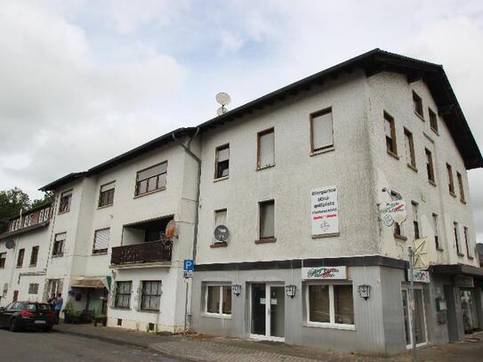 Wohn-u.Geschäftshaus Flammersfeld 750m² Wohnfläche+210m² Gewerbe Miete 48.720 EUR p.a.+NK Ausbaureserv