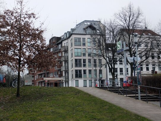 Schöne 3-Zimmer Wohnung mit Elbblick und S-Bahn Anbindung in Hamburg-Altona