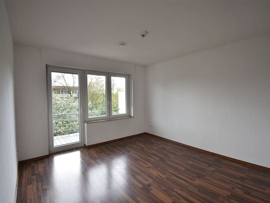 Idealer Grundriss! Bezugsfreie 3-Zi-Whg mit Balkon in KR-City