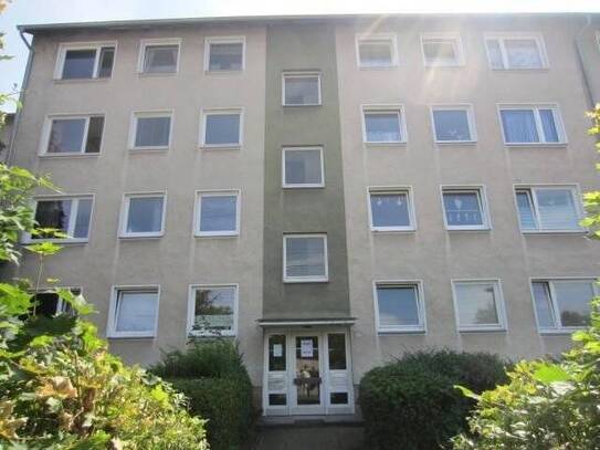 Ansprechende 3-Zimmer-Wohnung mit Balkon, frisch saniert