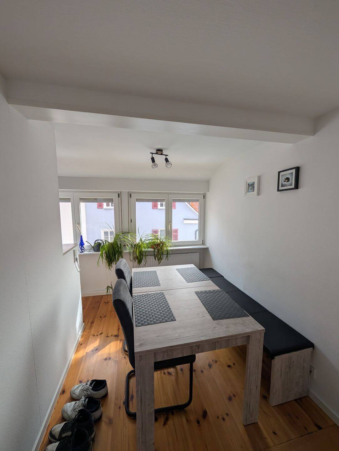 Helle 3,5 Zimmer Dachgeschosswohnung