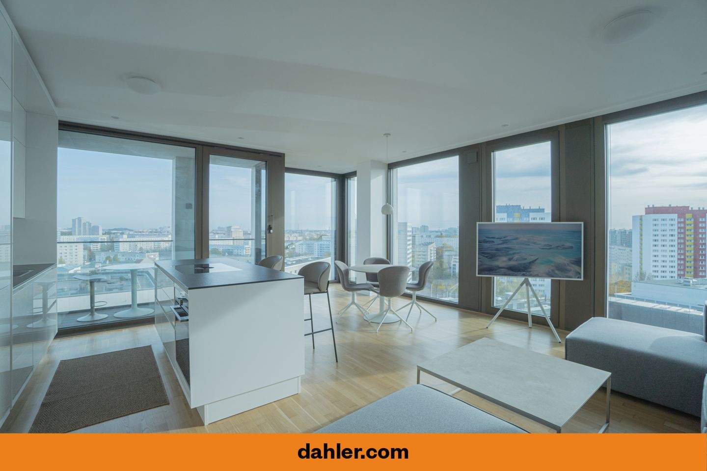 Exklusiv möblierte 3-Zimmer-Designwohnung im Grandaire mit Balkon und Weitblick - Foto 1