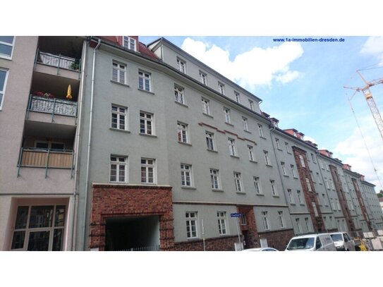 3 - Raumwohnung mit Balkon in Dresden - Plauen