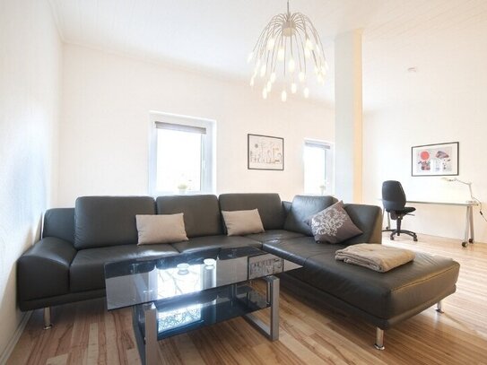 Bright, modern and comfortably furnished apartment in a quiet location near tram route