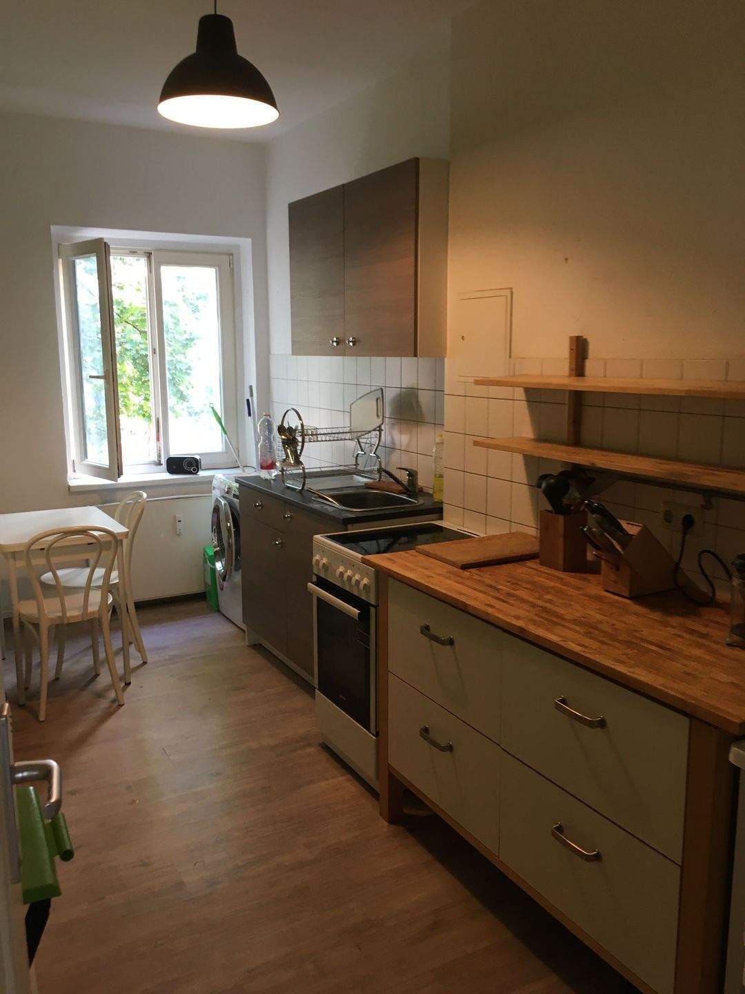 Zentral gelegene Wohnung mit Wohnküche und Balkon - Photo 1