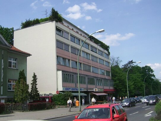 Ladenfläche am Rathaus Tempelhof in sehr zentraler Lage