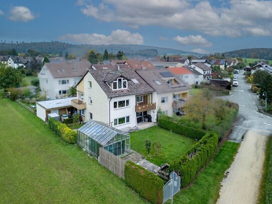 Charmantes 3-Familienhaus mit schönem Garten in idyllischer und ruhiger Naturlage