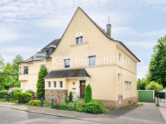 Zentrumsnahes Zweifamilienhaus mit Garten in ruhiger Seitenstraße von Radevormwald!