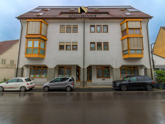 2,5 Zi.-Obergeschosswohnung mit Balkon und tollem Ausblick in zentraler Lage