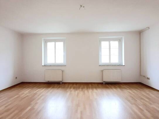 Freundliche 3-Zimmer-Wohnung mit Stellplatz