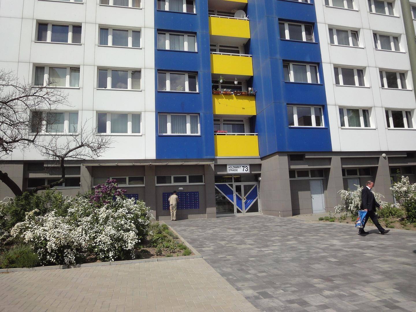 Zuvermieten Liebe Wohnung ,EBK,KELLER< - Foto 1