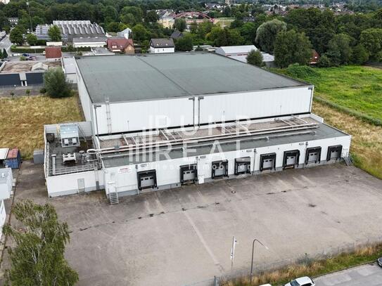 IM ALLEINAUFTRAG: 4.500 m² Logistikfläche | Industriegebiet | direkt an der A42 | Rampen & Büros