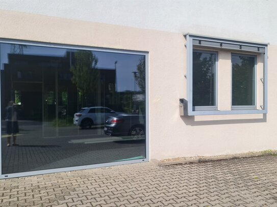 *** moderne flexible Büroflächen mit Showroom/Schaufenster - verkehrsgünstig ***