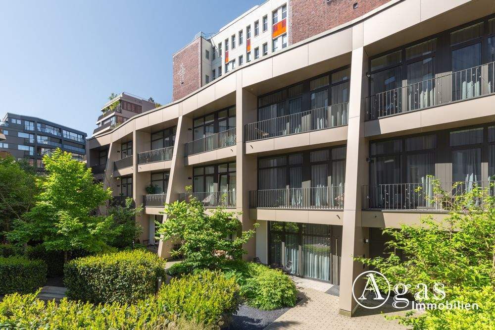 Luxuriöses Townhouse mit 5 Zimmern, Privatgarage und Dachterrasse im Herzen von Berlin-Mitte! - Foto 1