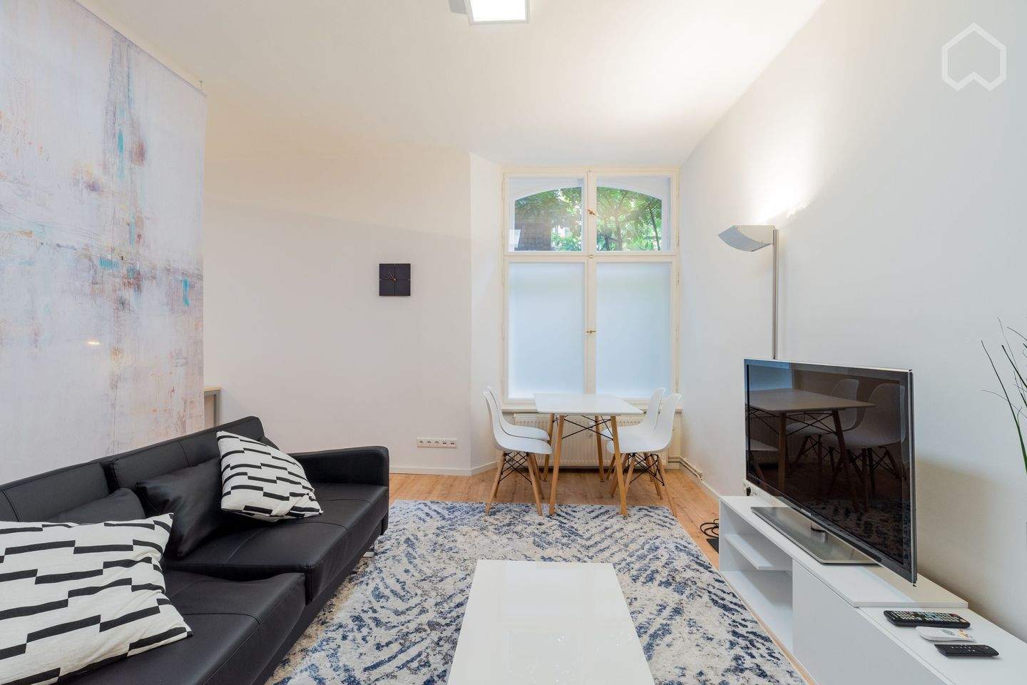 Moderne, stilvolle und sehr zentral gelegene und renovierte Wohnung - mit allem inklusive! - Foto 1