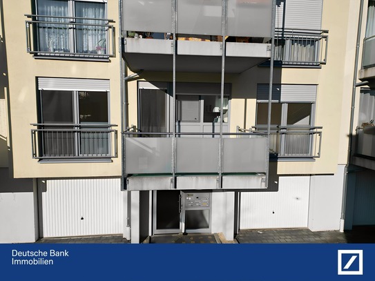 Moderne 2-Zimmer-Wohnung mit Balkon und Garage in ruhiger Lage - Ideal für Singles oder Paare.