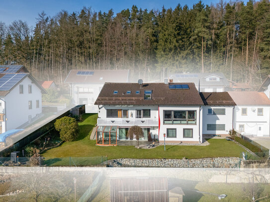 Einfamilienhaus mit Einliegerwohnungen - Ihr neues Zuhause mit spektakulärem Panoramablick!