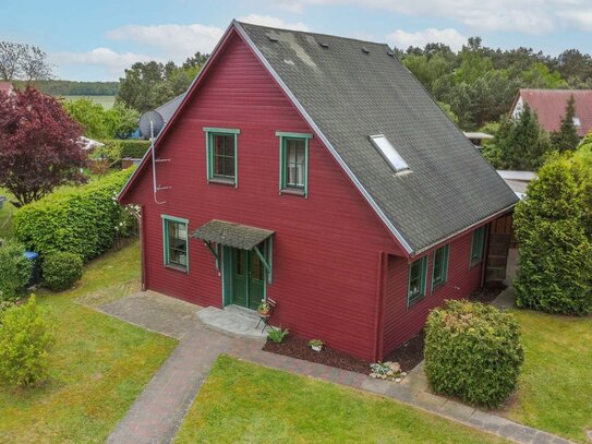 Zögern Sie nicht: Gepflegtes Doppelhaus für vielfache Nutzung mit Garten und je einem Carport