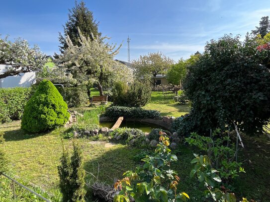 Wohntraum in Grün: Geräumiges Einfamilienhaus mit viel Nutzfläche und idyllischem Garten