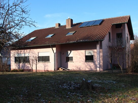 Großzügiges Haus mit großem Garten und vielseitigem Potential in ruhiger Lage von Pforzheim-Hohenwart