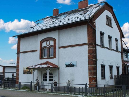 Mehrfamilienhaus mit Potenzial in Neustadt-Glewe zu verkaufen.