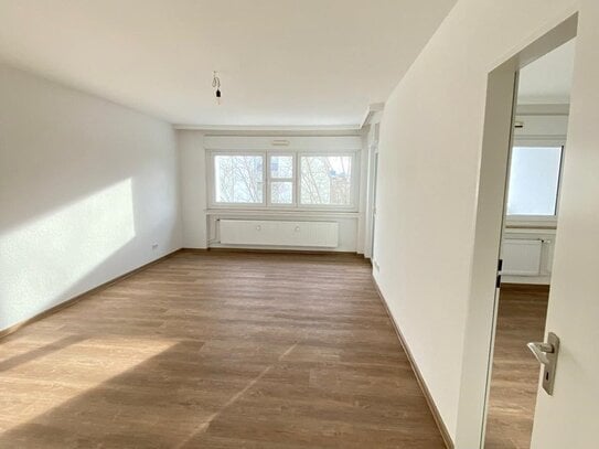 Am Weidengraben! Sanierte 2 ZKB Wohnung ab 01.03.2025