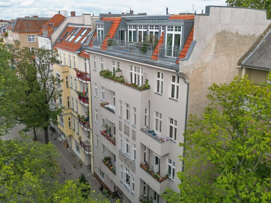 Künstlerischer Altbau-Traum: 5-Zimmer Eigentumswohnung im Herzen von Wilmersdorf!