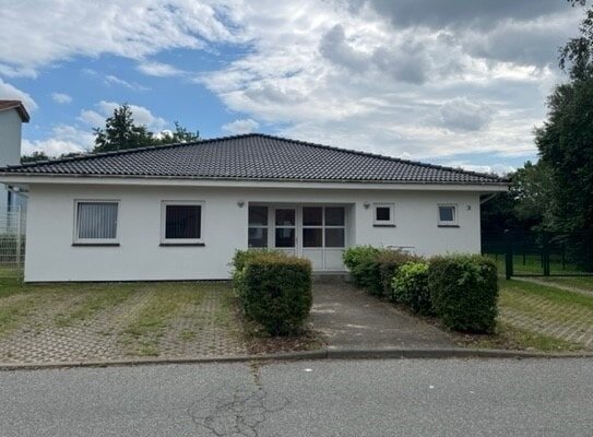 Beliebter Klassiker, großer Bungalow in Satow