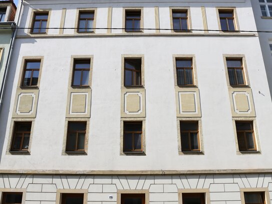 SCHICKE 2 Raumwohnung in bevorzugter Lage mit großem Balkon