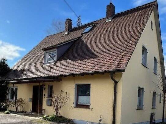 Freistehendes 1-Familien-Haus mit Potenzial am Fuße des Weinbergs++GUTE ruhige LAGE mit großem Grundstück in Ehrenkirch…