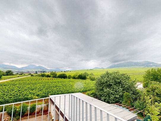 Exklusives Penthouse in Godramstein - Hochwertiges Wohnen mit Blick auf die Weinberge