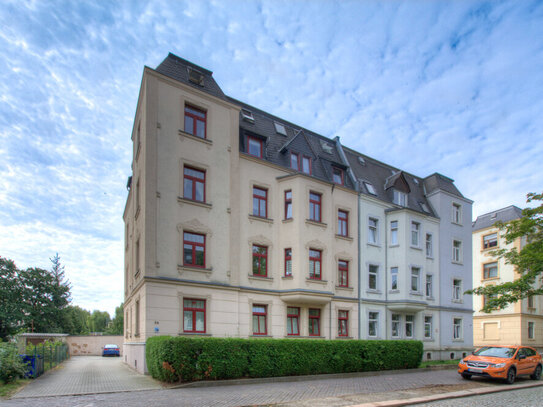 Gemütliche 3-Raum-Wohnung in Zwickau / Pölbitz mit Balkon und PKW-Stellplatz *provisionsfrei*