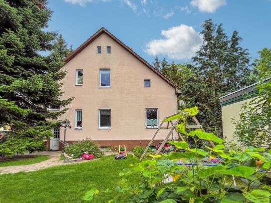 Großes Haus für zwei Familien mit 6 Zimmern in Altlandsberg/ OT Bruchmühle