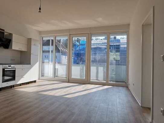 Erstbezug nach Modernisierung - Uni Nähe! 5,5 Zimmer Wohnung mit Balkon